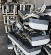 回収されたエアコン